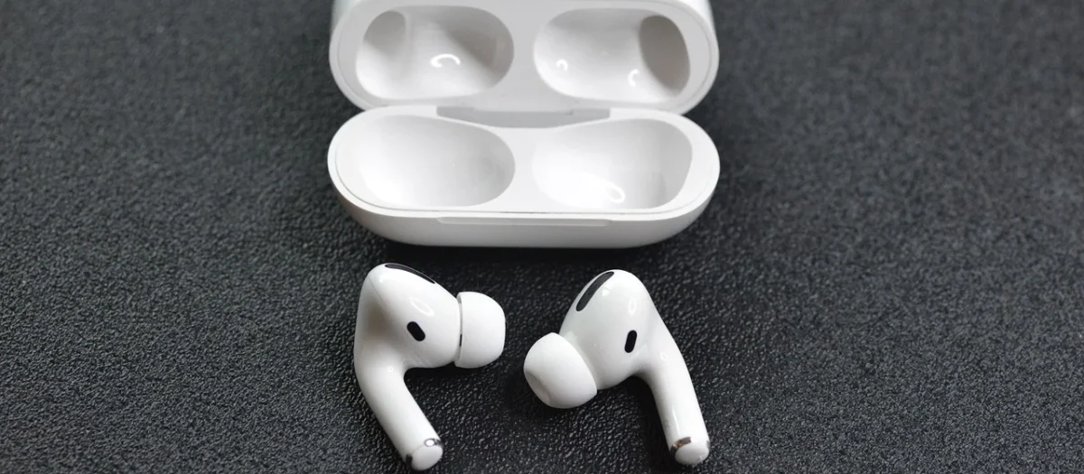 Apple AirPods biały (MMEF2ZM/A)