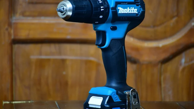 Black&Decker BDC718AS2F-QW)