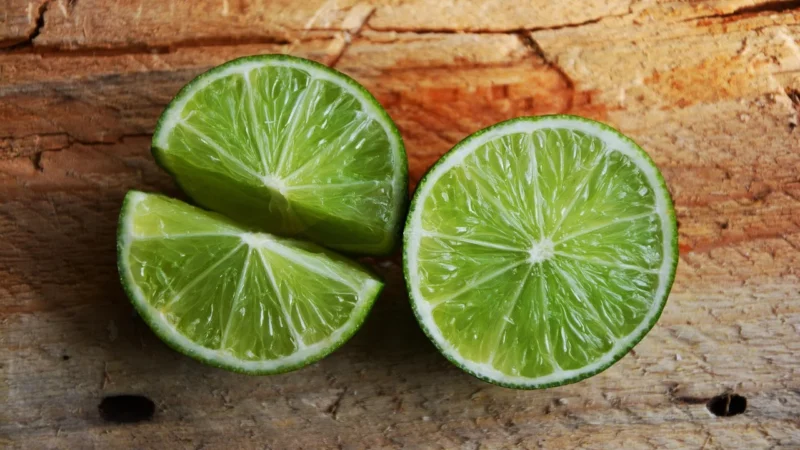 Dulux Farba do ścian i sufitów iedościgniona limonka 5l