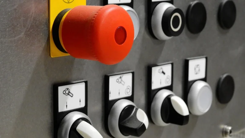 Elektromet Wyłącznik Alarmowy Z Zamkiem 2Z 2R 12A /Wyłącznik Główny/ Ip55 Wgzp-4S 921546