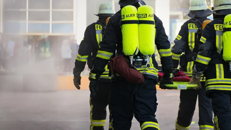 Ile kosztuje szkolenie wstępne BHP? Przewodnik po cenach i kosztach szkolenia